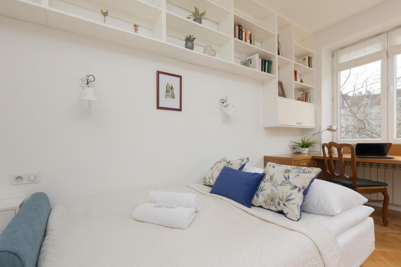 Koszykowa Sunny Studio By Noclegi Renters ワルシャワ エクステリア 写真